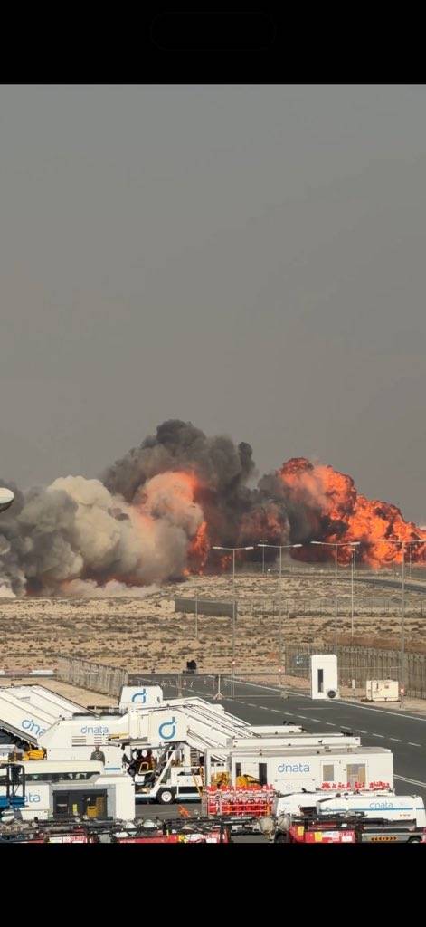 تحطم مقاتلة أثناء عرض جوي في معرض دبي للطيران