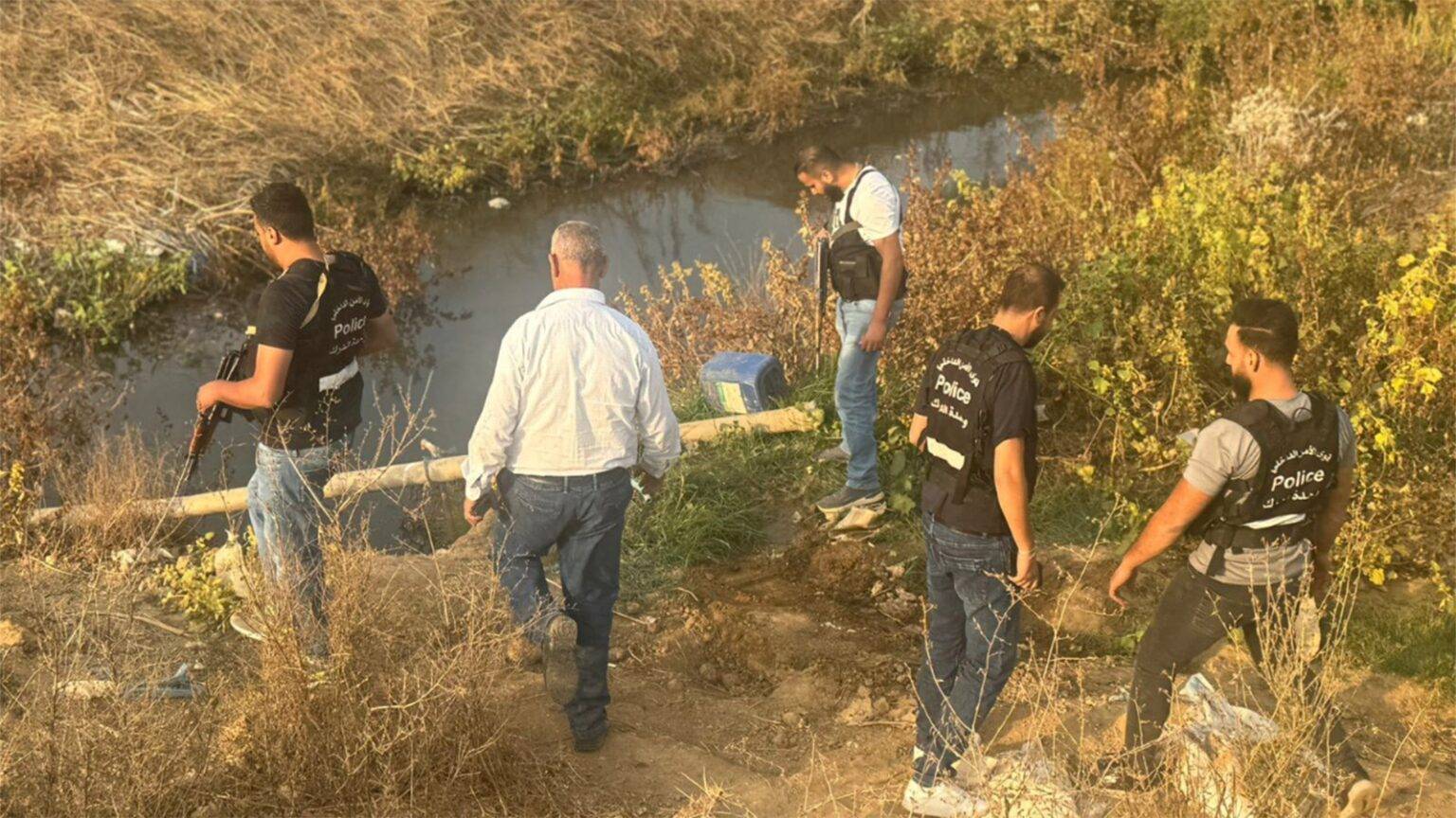 مياهَ آسنةً لري المزروعات في البقاع