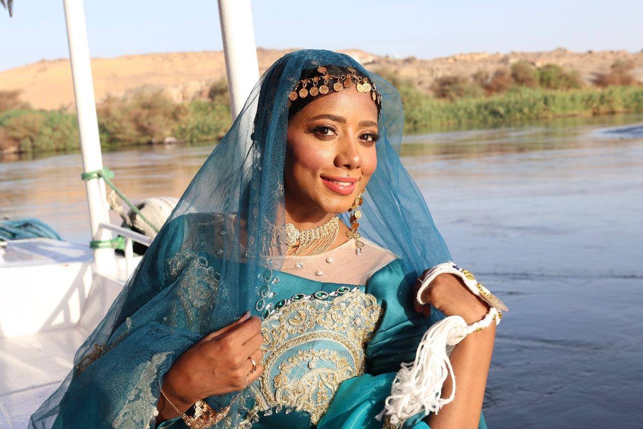 سيرا كاشون تحتفي بتراث جنوب مصر بأغنية "يابو الروايح"