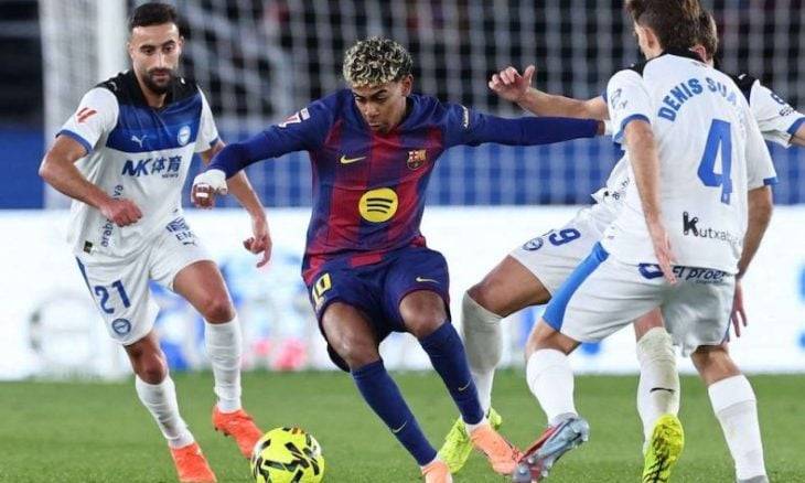 برشلونة يقلب الطاولة على ألافيس