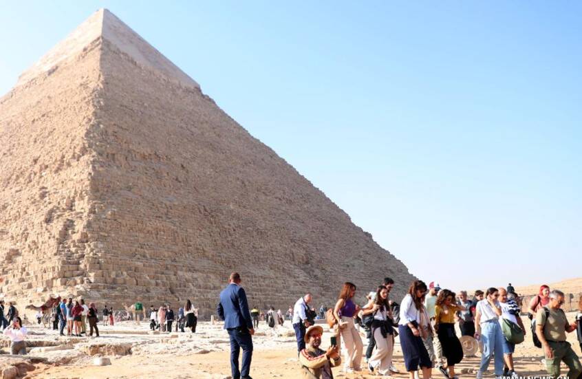 الأهرامات مصدر عالمي للطاقة؟