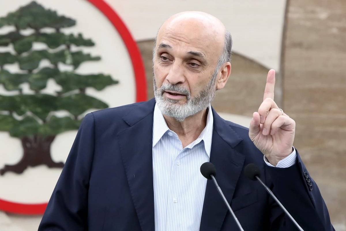 رئيس حزب مسيحي لزوّاره: هذه هديّة بابا نوال لي هذا العام