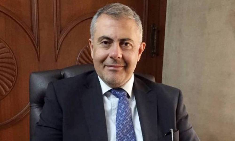 محافظ بيروت: إقفال المؤسسات السياحية والتجارية الثلاثاء