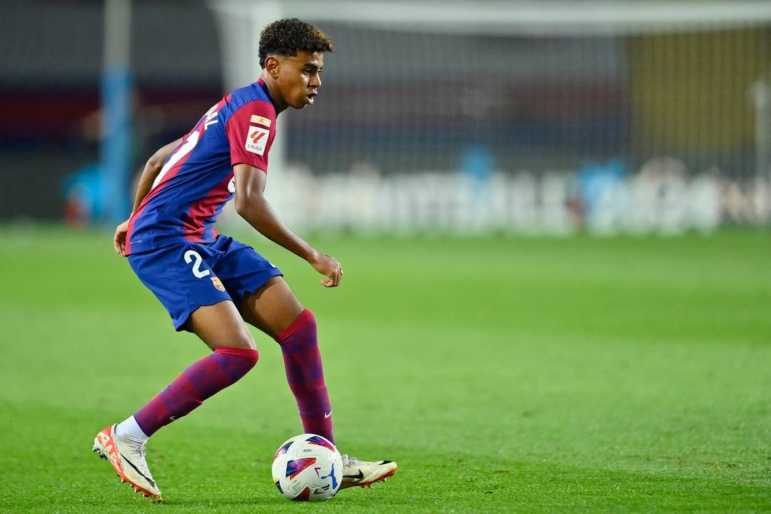 لماذا اختار لامين يامال المنتخب الإسباني؟