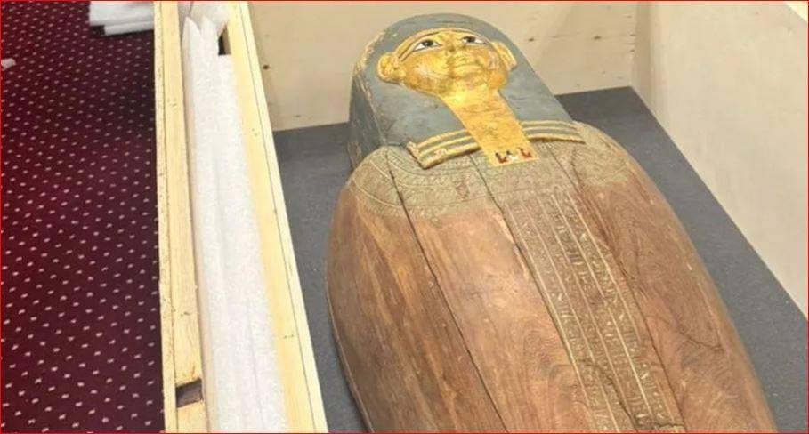 مصر تسترد قطعتين أثريتين من بلجيكا