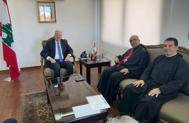 رجي التقى سفير اليابان والمطران فضول