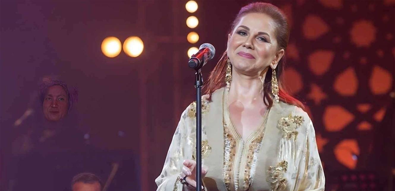 ميادة الحناوي تكشف الحقيقة كاملة حول تقنيات الذكاء الاصطناعي في حفلتها الأخيرة