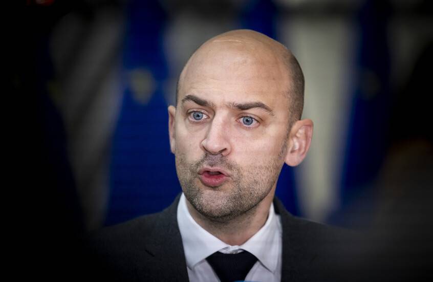 بارو عن الغرامة المفروضة على منصة 