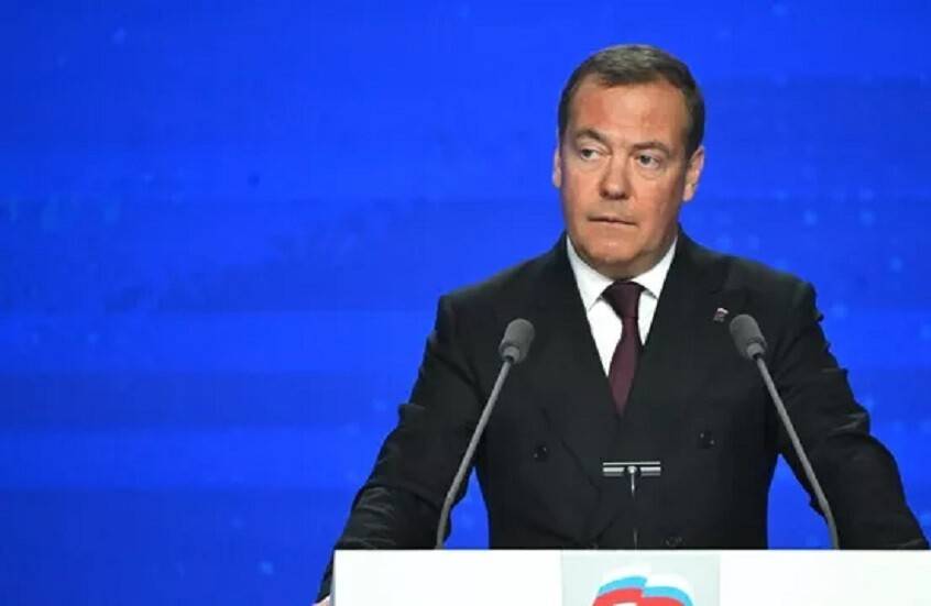 مدفيديف: الخلافات بين الولايات المتحدة والاتحاد الأوروبي تصبّ في مصلحة روسيا