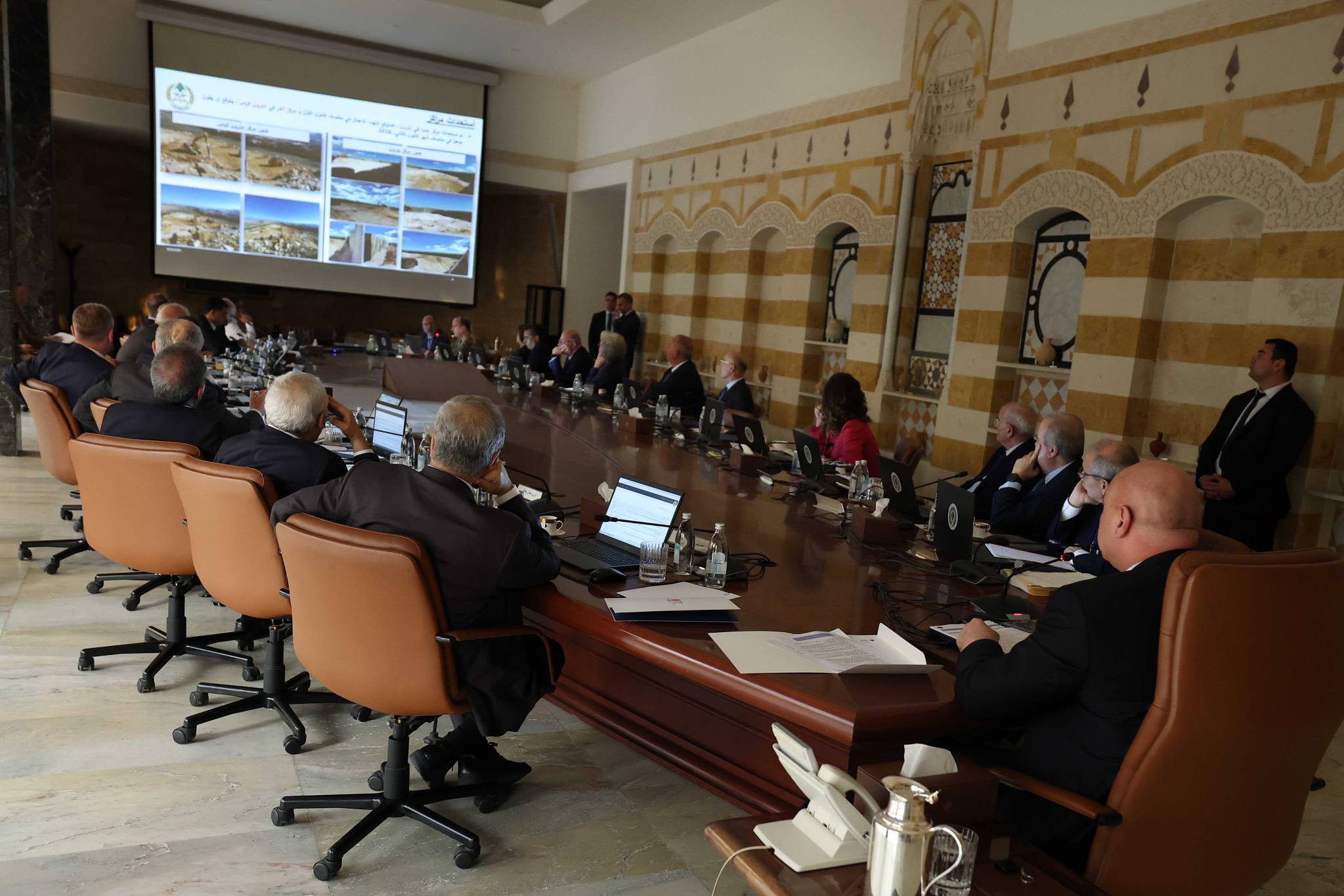 مجلس الوزراء أقرّ معظم البنود المدرجة على جدول الأعمال وأبرزها تفرّغ الأساتذة في 