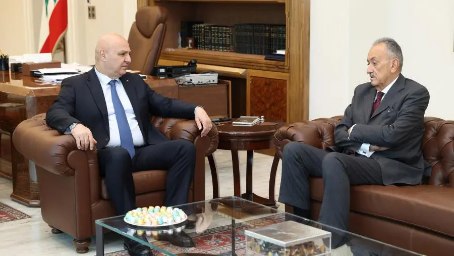 إختيار يقطع الطريق