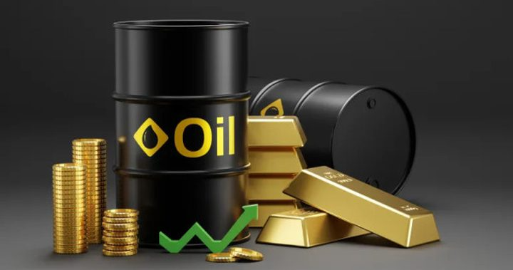 الذهب يتراجع قليلاً والعقود الآجلة للنفط تصعد في ختام التداولات