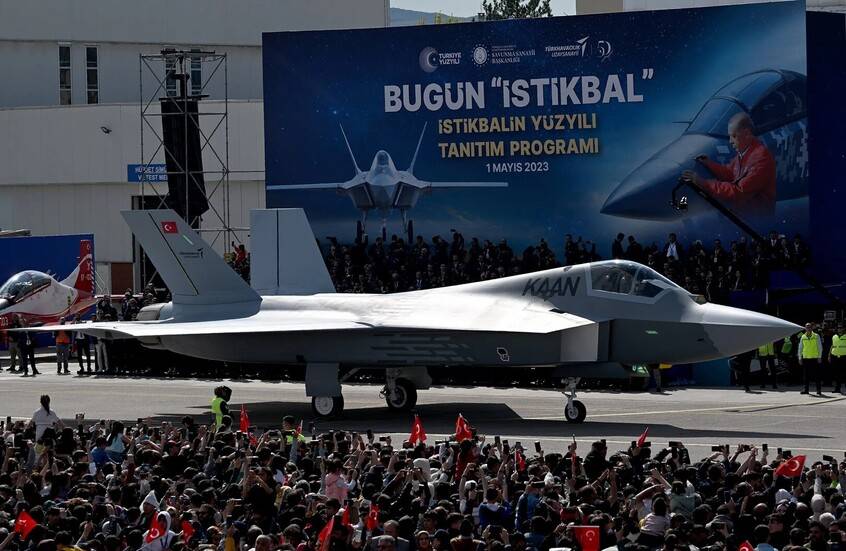 معاريف: التعاون العسكري بين مصر وتركيا يثير قلق 