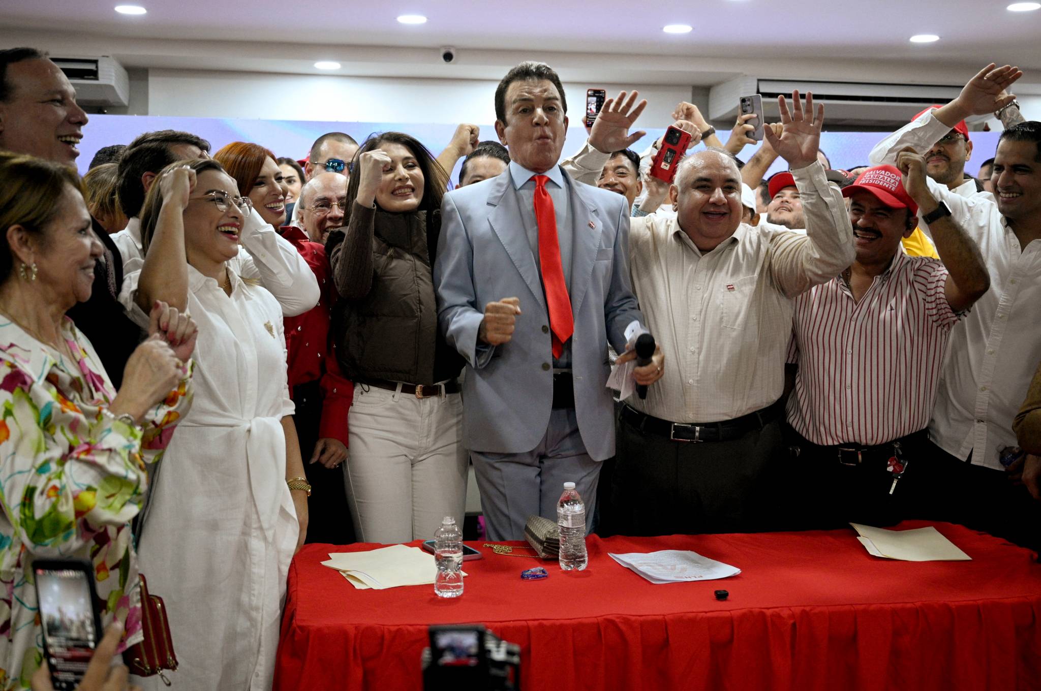 هندوراس تُواجه أزمة انتخابيّة