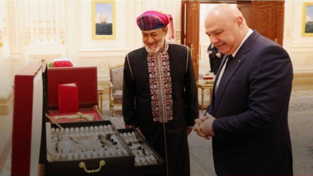 ليلة فاخرة في قصر العلم: عشاء سلطاني يستقبل الرئيس جوزاف عون على أنغام الموسيقى