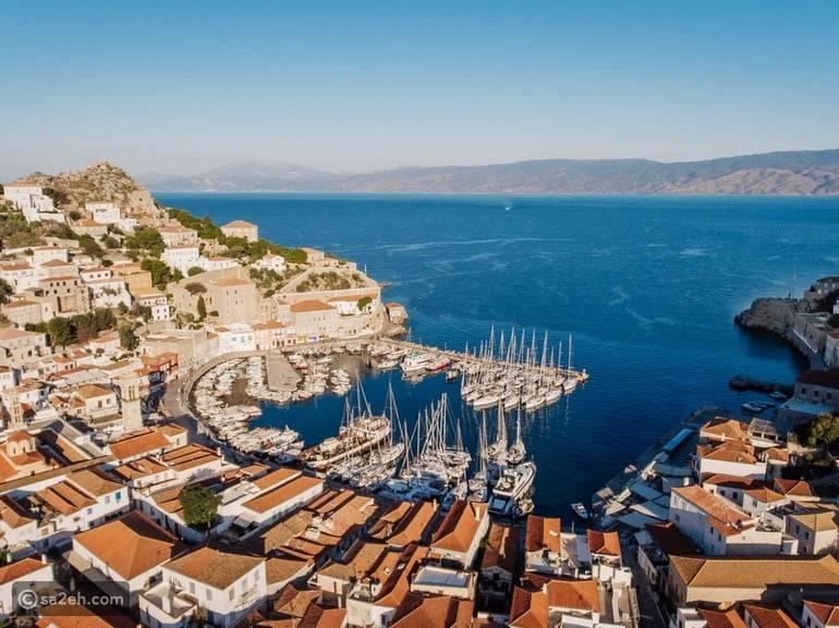 هيدرا اليونانية… جزيرة المشاة والجمال التقليدي بعيداً عن ضوضاء المدن