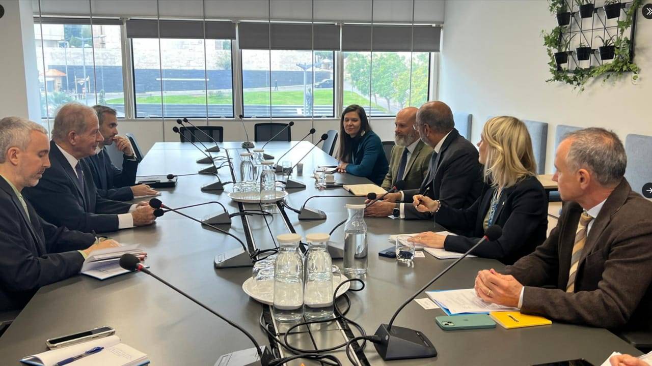 مصير المساعدات الاجتماعية للبنان مدار بحث السفير الاميركي