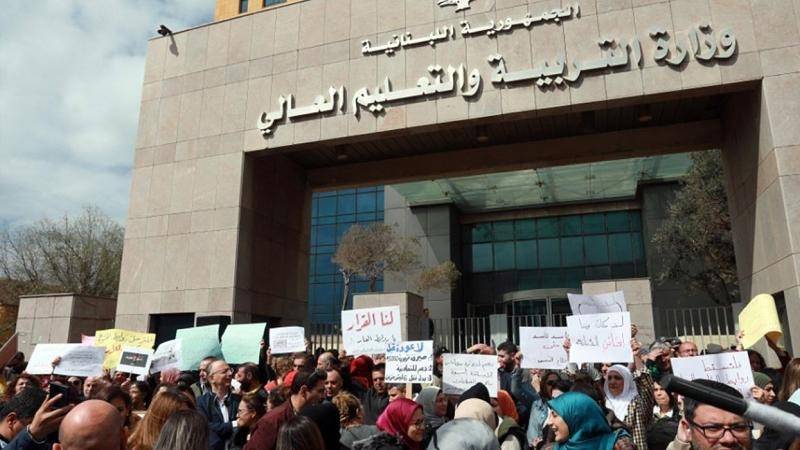 عمر لـ"الديار": نطالب بسلسلة تُنصفنا وتعيدنا إلى معاشات ما قبل الأزمة