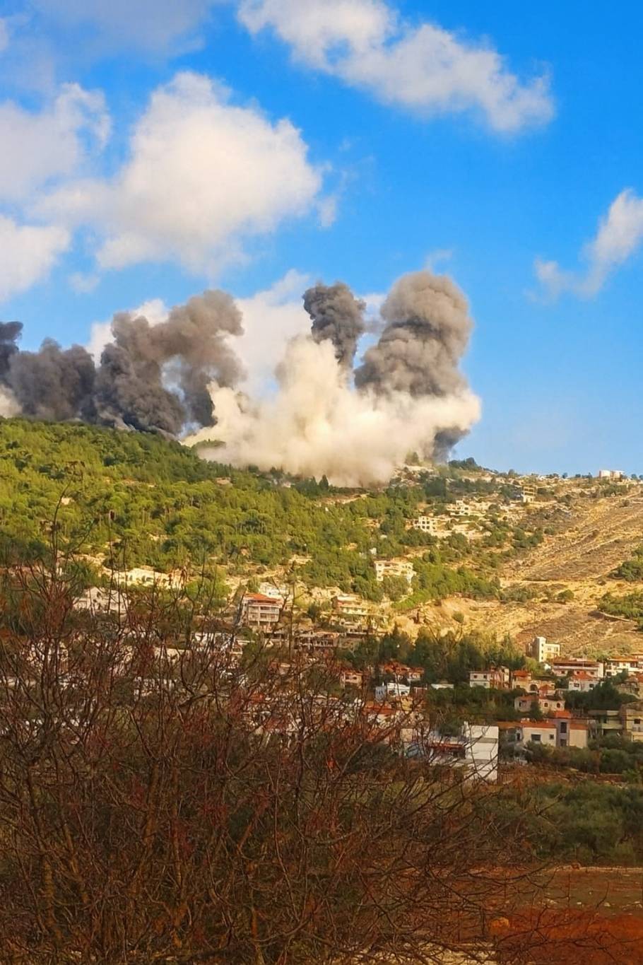 هل يتم الاتفاق في 5 كانون2 على الانتقال من جنوب الليطاني الى شماله؟
لبنان مع اي خط غاز: التركي القطري ام القبرصي الاسرائيلي...؟