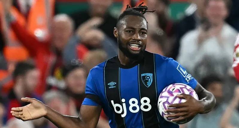 إبلاغ صلاح بصفقة ليفربول