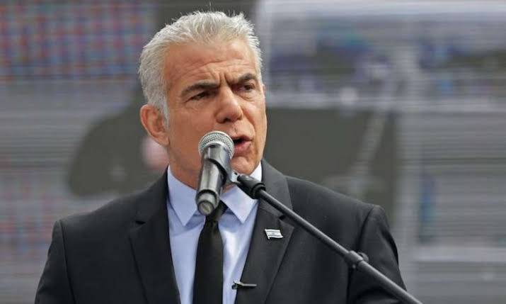 لبيد: نتنياهو وصمة عار على 