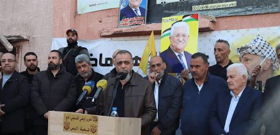 فتح تنظم اعتصامًا في مخيم البص لدعم القيادة الفلسطينية وحماية الأونروا