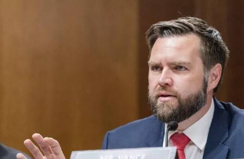 نائب الرئيس الاميركي يشعل 