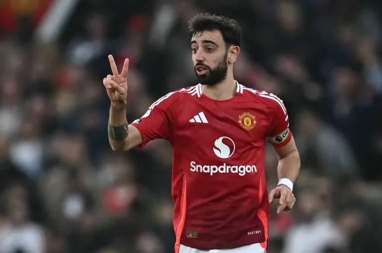 متفرقات كروية... فيرنانديز يفضح مانشستر يونايتد
ديمبيلي يتفوق على مبابي وملعب جديد لبايرن ميونيخ