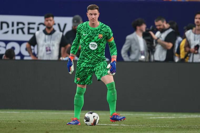 طلب من ألمانيا وراء عودة تير شتيغن المفاجئة الى تشكيلة برشلونة