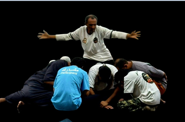 المخرج عاهد عبابنه يقدّم «الصراع» في سلطنة عُمان ضمن حفل تدشين فرقة مسرح عُمان للصم