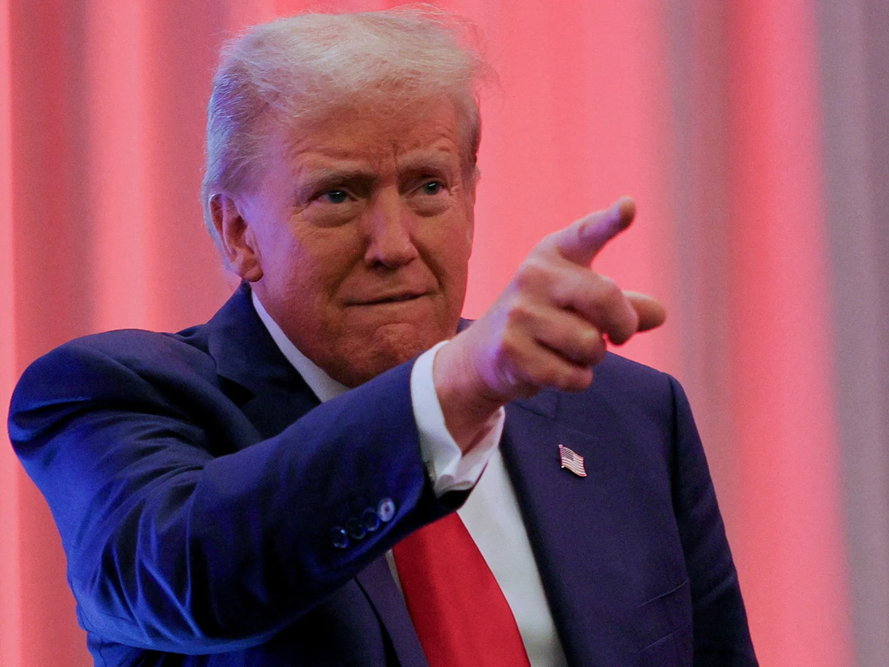 ترامب: الرئيس المقبل للاحتياطي الفيدرالي مؤيد لخفض أسعار الفائدة 