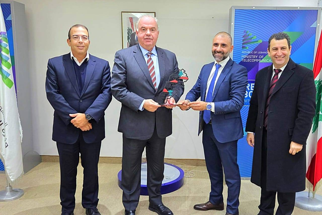 لقاء بين نقابة موظفي الاتصالات ووزير الاتصالات