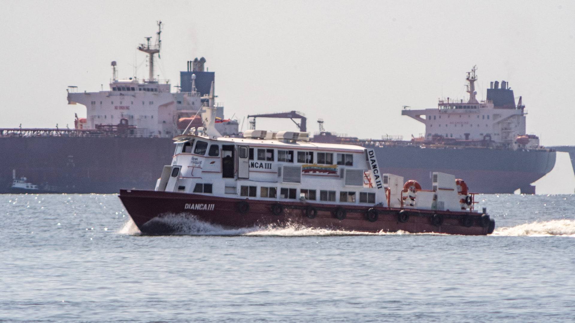 بكين تتهم واشنطن بانتهاك القانون الدولي باحتجاز سفن فنزويلا