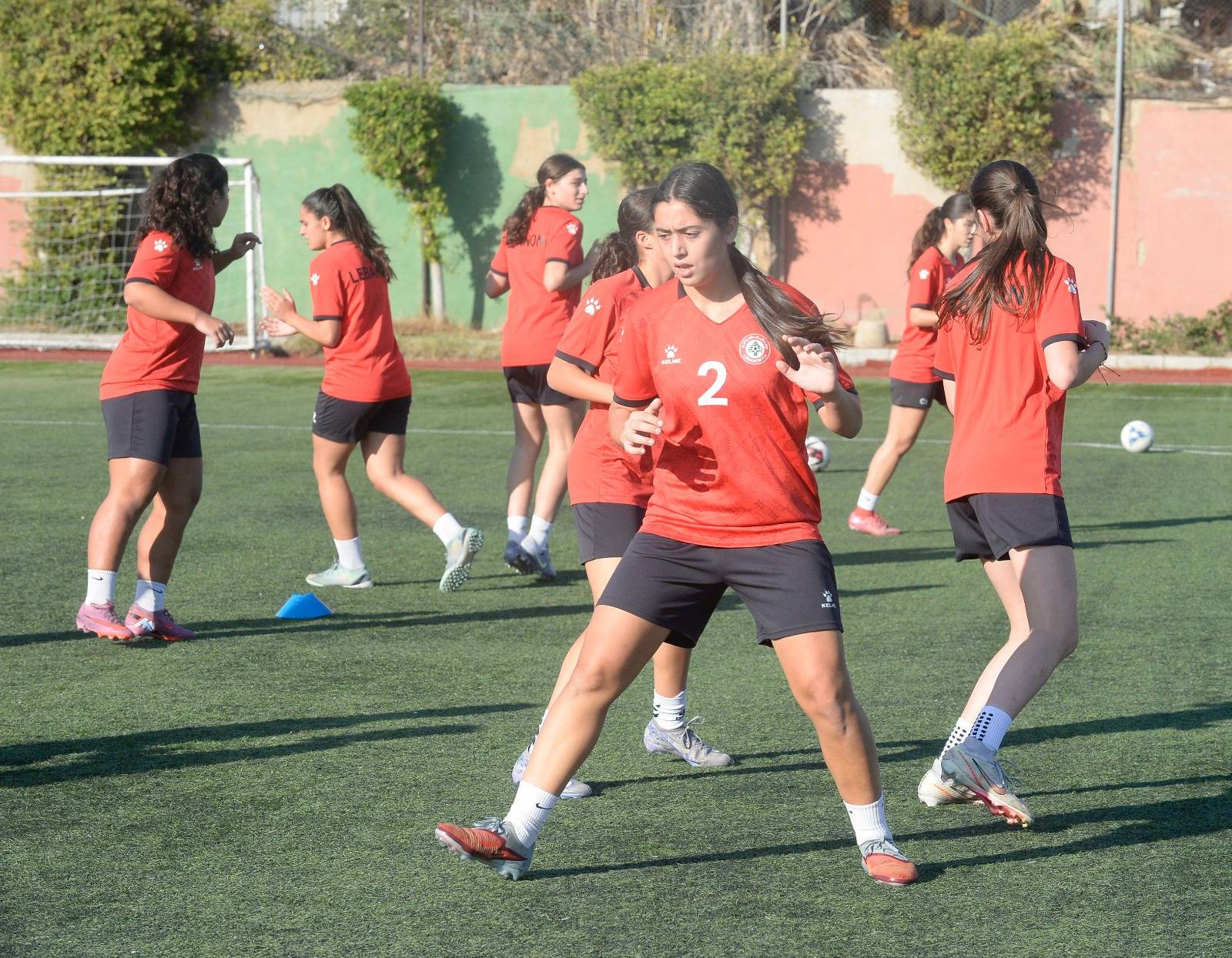 كيف ترتقي كرة القدم النسائية في لبنان بغياب دوري قوي؟