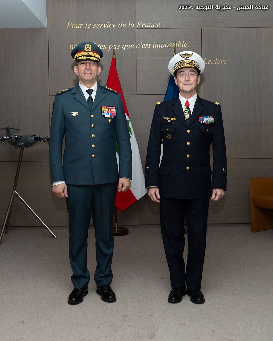 قائد الجيش يربح معركة 