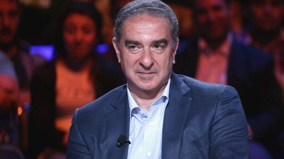 فرعون يرد