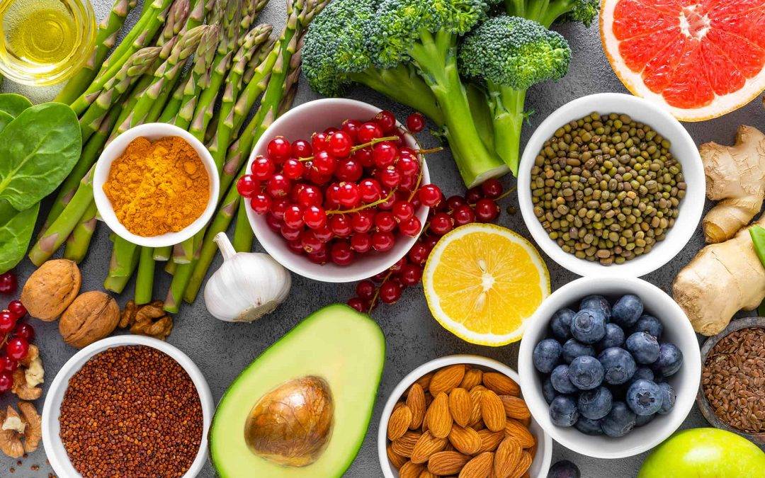 5 أطعمة شتوية تعزز صحة بشرتك