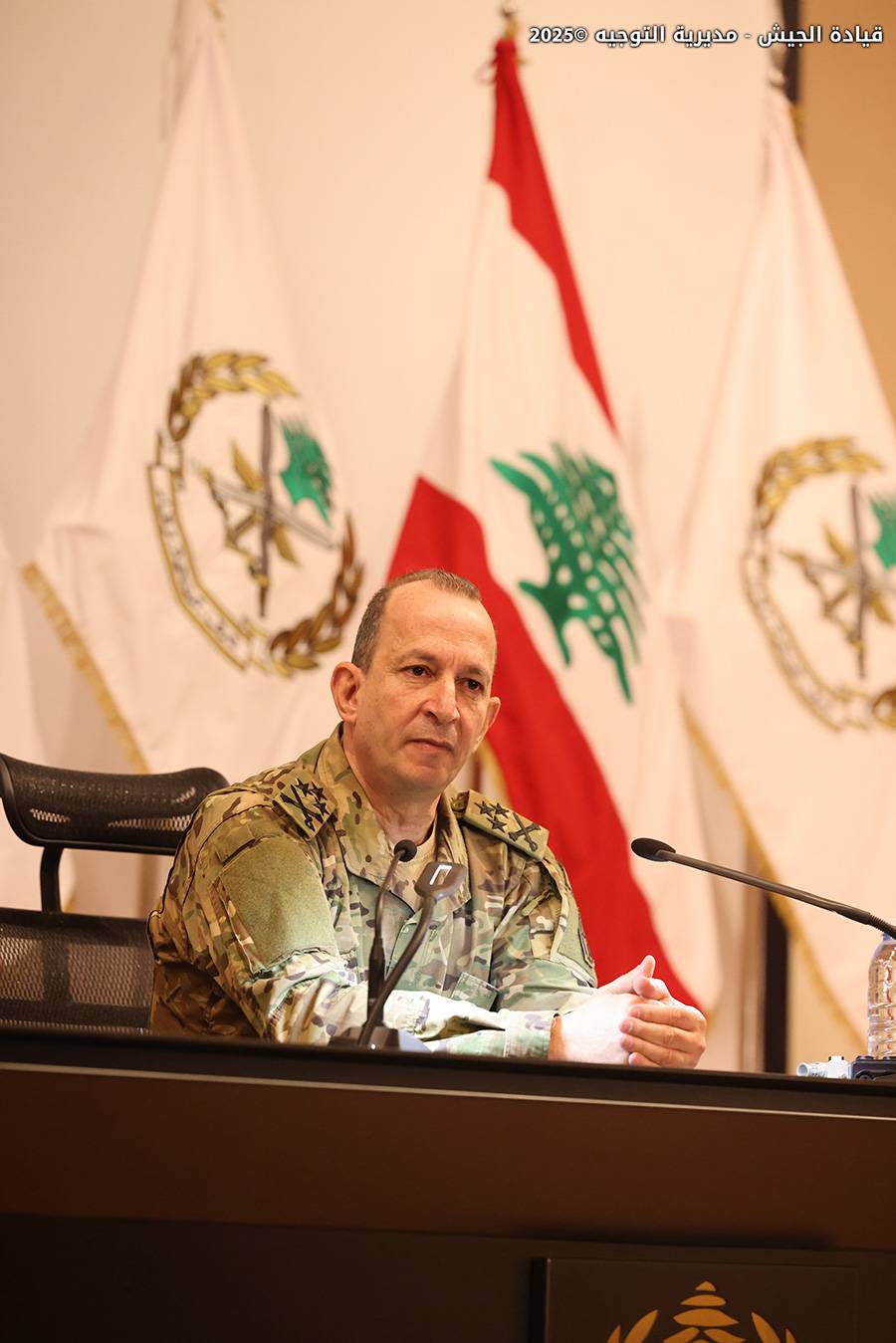 قائد الجيش: نحن بصدد الانتهاء من المرحلة الأولى من خطتنا
نطمح الى تعزيز قدرات الجيش كي يصبح الضامن لأمن اللبنانيين