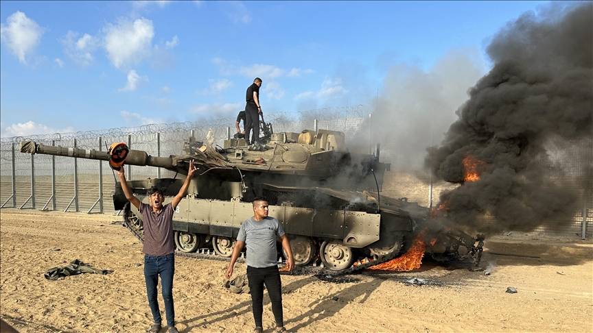 حماس تنشر الرواية الثانية حول 