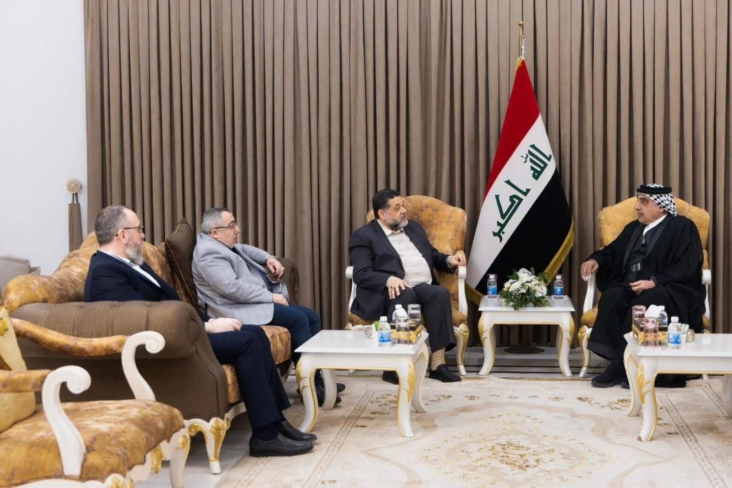 وفد من حماس يختتم زيارته الى العراق