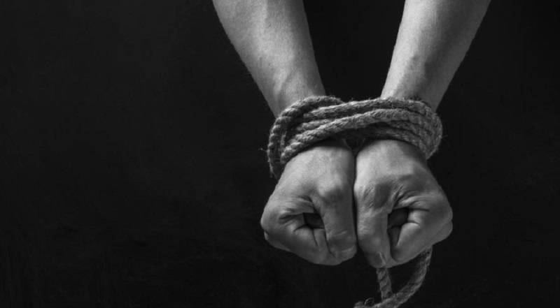 فرضيات متضاربة حول اختفاء النقيب شكر ومرافقه