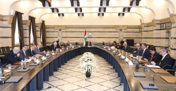 مجلس الوزراء أقرّ قانون الانتظام المالي واسترداد الودائع
سلام: المودعون التي تقلّ قيمة ودائعهم عن 100 ألف دولار سيحصلون على أموالهم دون اقتطاع