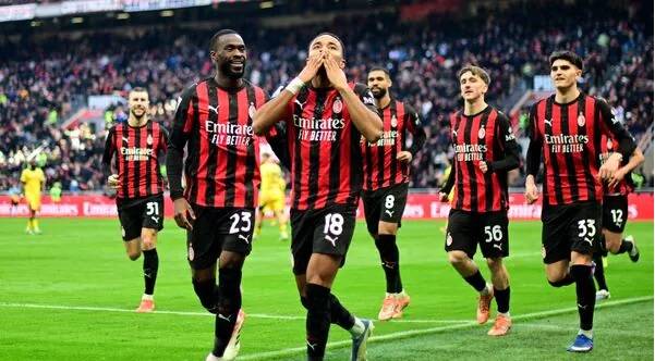 البطولات الأوروبية... ميلان يتصدر الدوري الايطالي