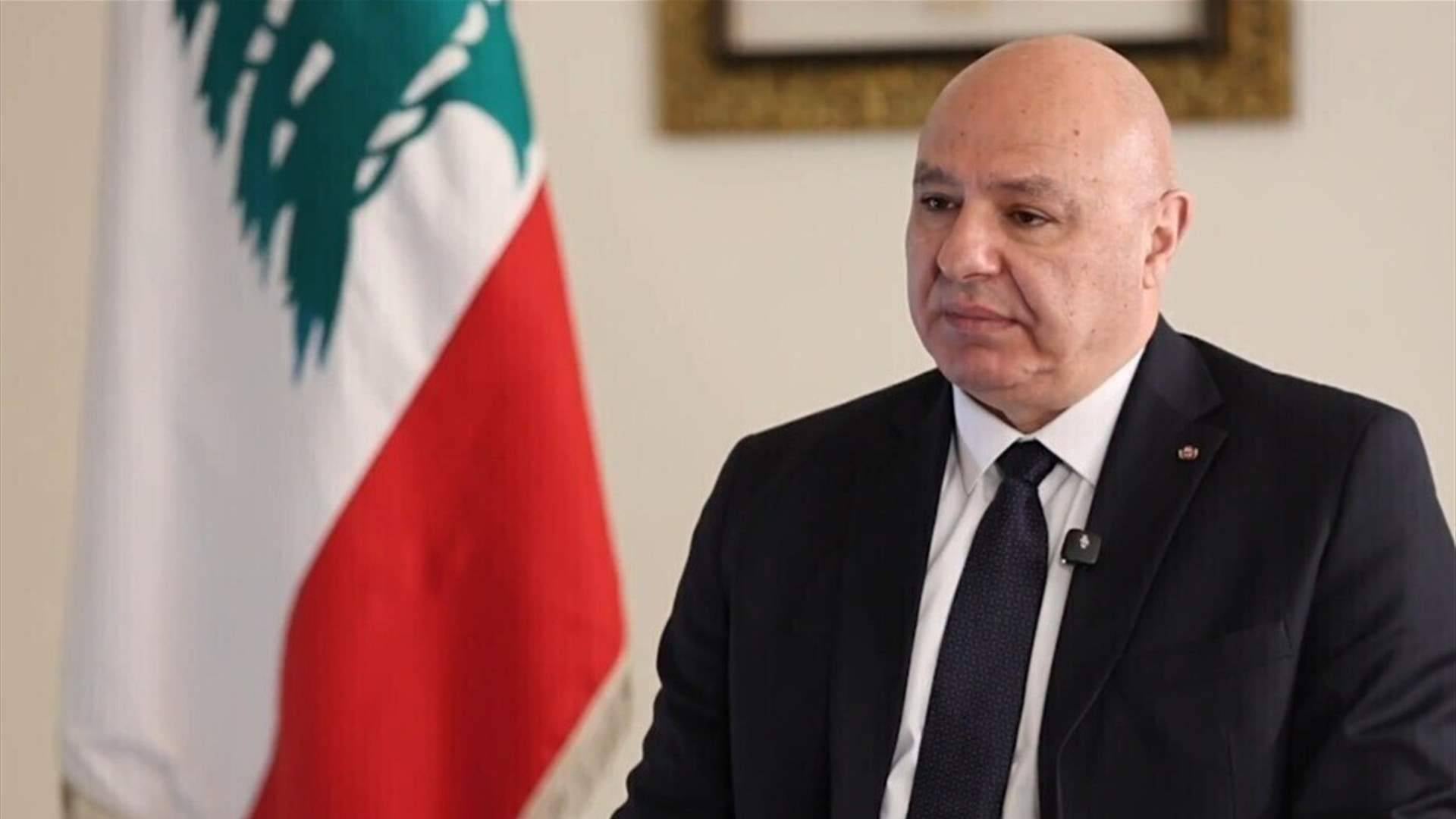 عون يدين الاعتداء على مسجد في حمص