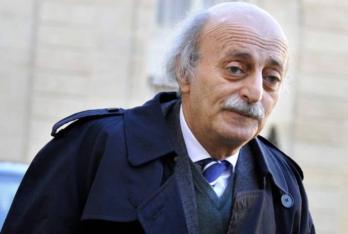 جنبلاط: دولة عربية تحاول تطويق المملكة عبر حضرموت