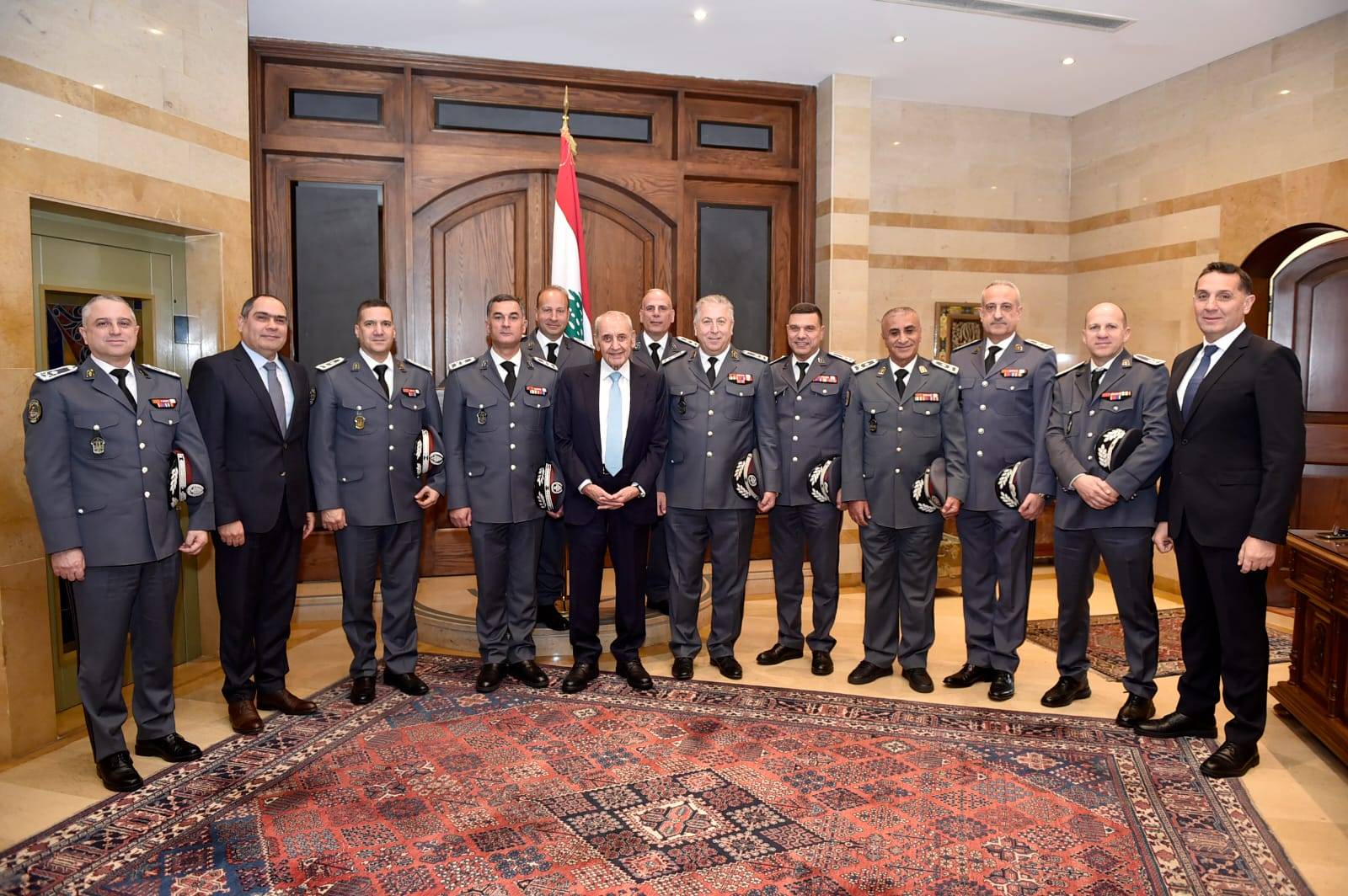 بري يلتقي المدير العام لقوى الامن الداخلي على رأس وفد