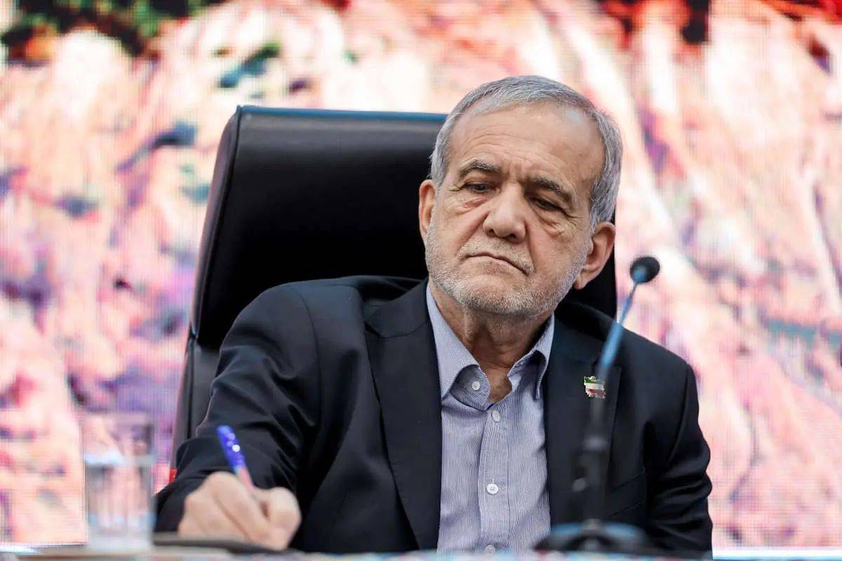 بزشكيان يدعو للاستجابة لمطالب المحتجين