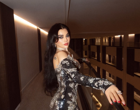 هيفاء وهبي تتألّق ليلة رأس السنة...حفل كامل العدد في أبو ظبي وتفاعل جماهيري رائع