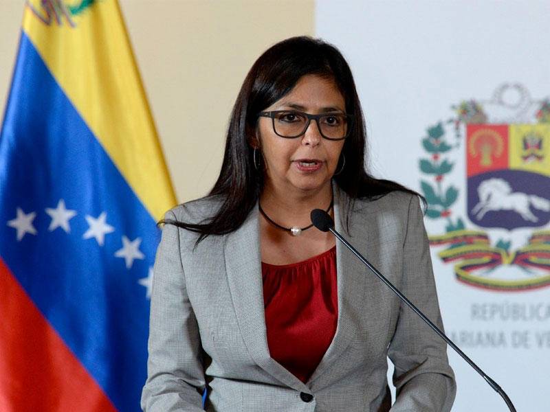 نائبة مادورو تتولى الرئاسة 