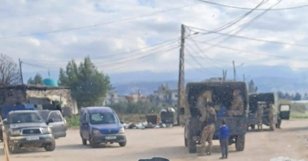 مُداهمات للجيش في سهل عكار وجبل محسن بحثاً عن ضبّاط من النظام السوري السابق